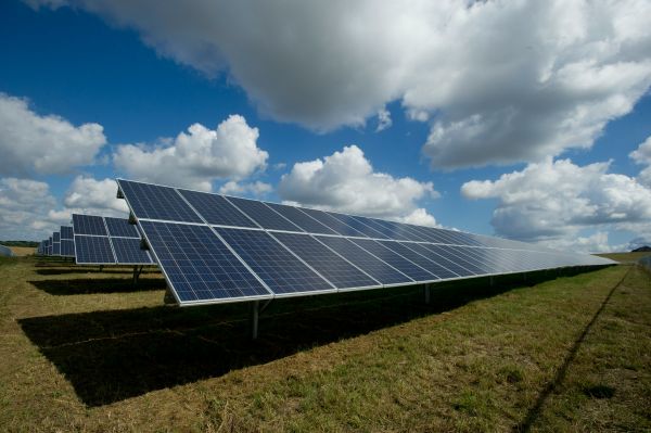 Comment connaître la durée de vie d’un panneau photovoltaïque ?