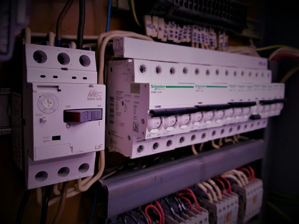 Matériel électrique : large choix à prix abordables