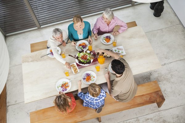 Tables extensibles : les bonnes raisons de s'en procurer une